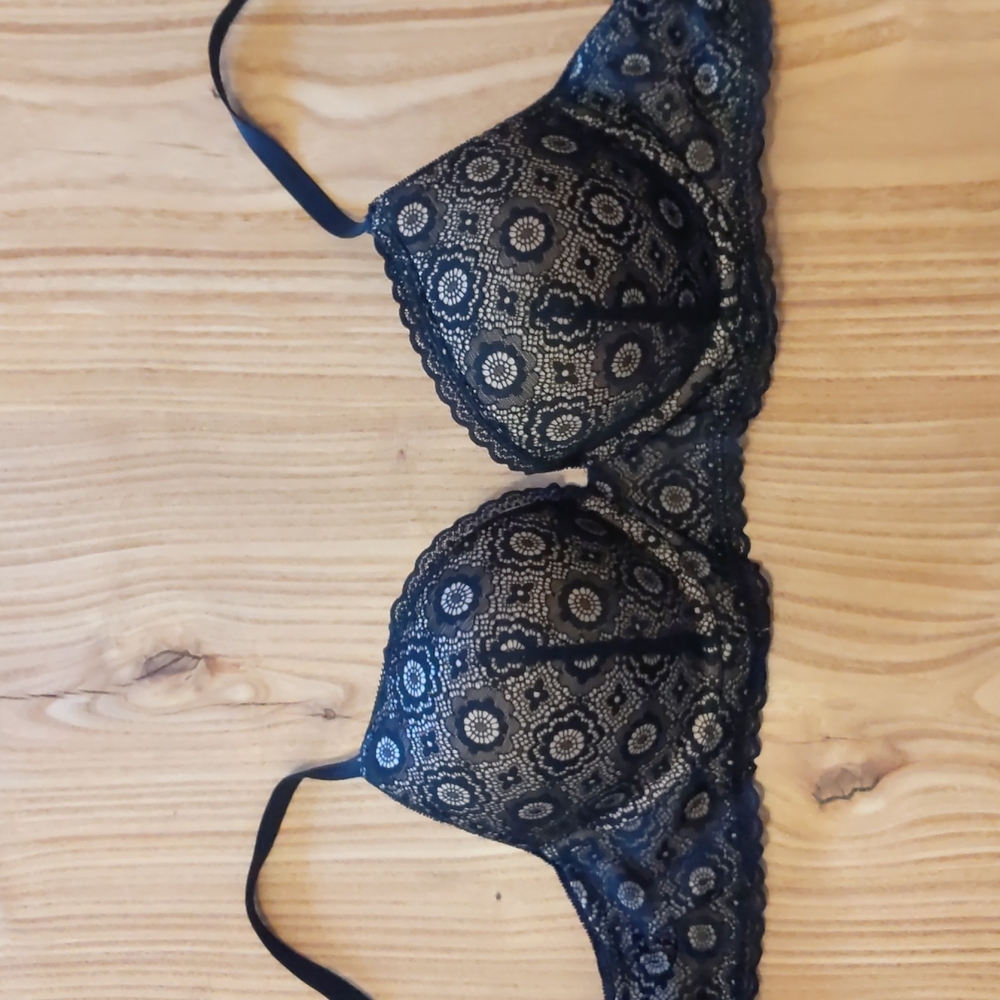 Aerie Real Happy Plunge Push Up Bra Black lace 34d